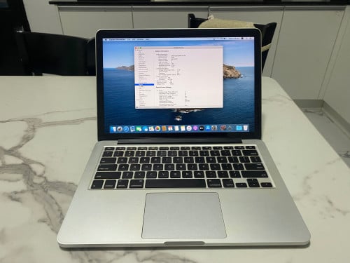 MacBook Pro 2014 13inch Core I5 8G of Ram 256G