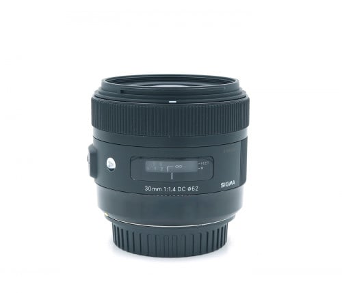 SIGMA 30mm F/1.4 DC DN ( CANON )