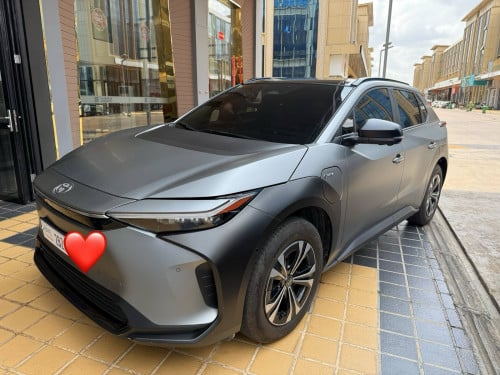 Toyota BZ4X Max 615 full option ប៉ុង១