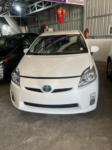 Toyota Prius 2010 option 2 ក្រដាស់​ពន្ធ