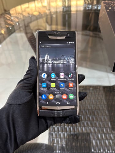 Vertu Signature touch II