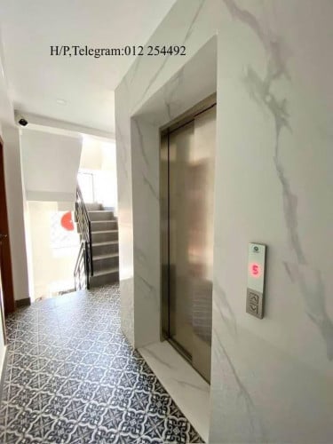 Western Elevator Apartment for Rent