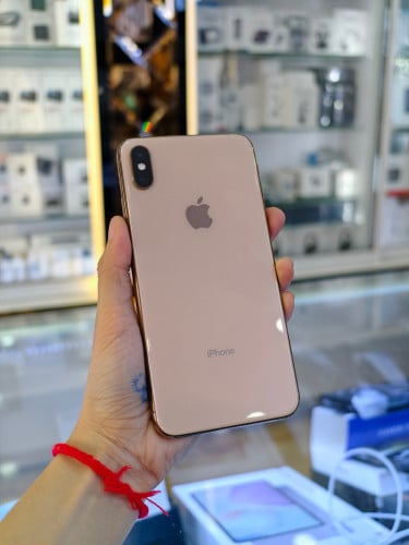 XS Max មួយទឹក