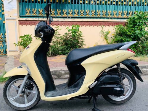 YAMAHA JANUS (750$)2017 Japan 125cc