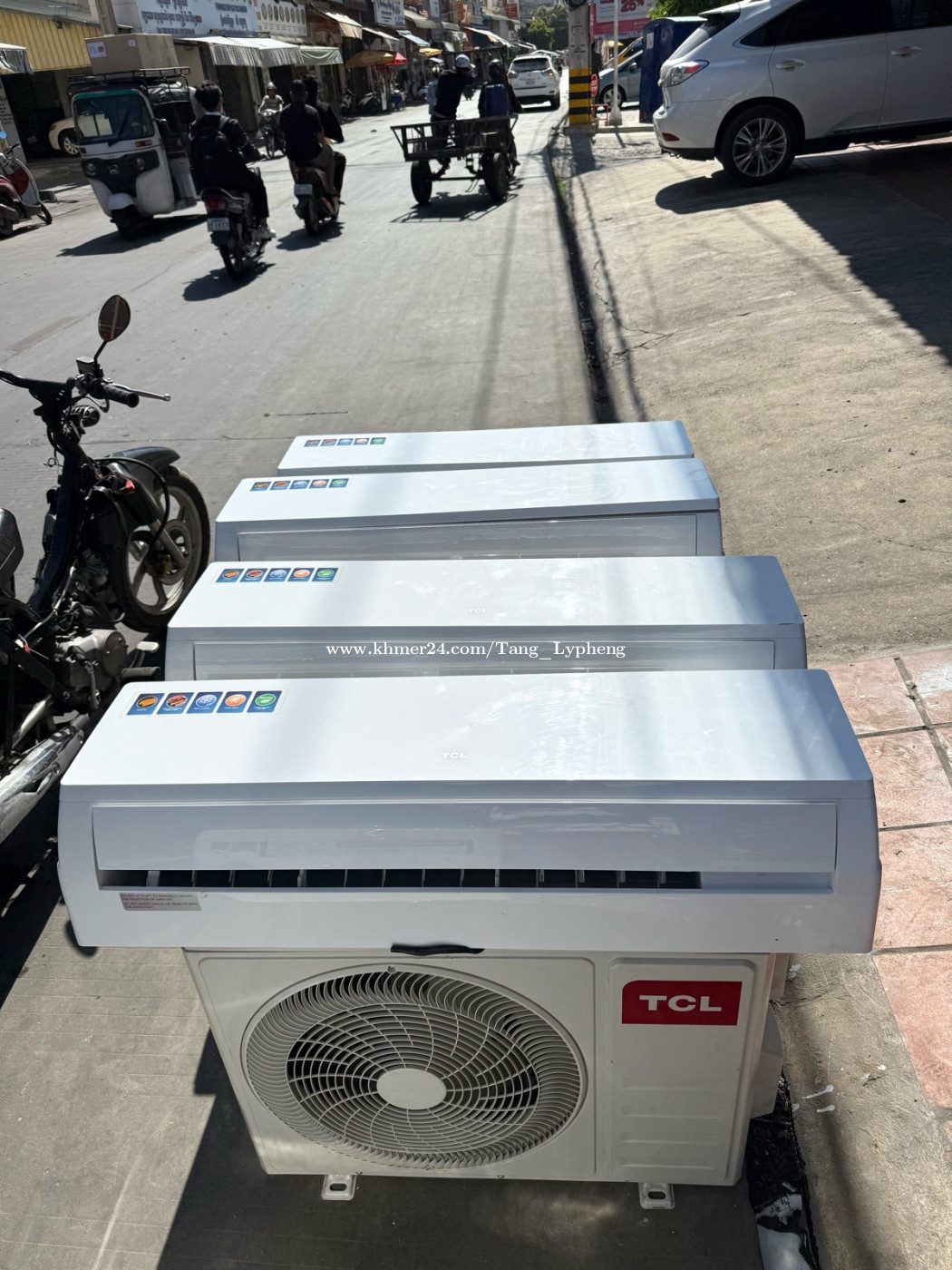 ម៉ាសុីនត្រជាក់ TCL 2.5hp មួយទឹកៗមេស្អាតៗ មានច្រើនគ្រឿងតម្លៃធូរៗ