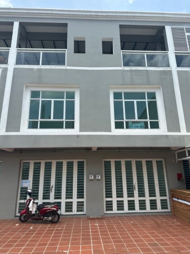 ផ្ទះលក់នៅព្រែកឯង