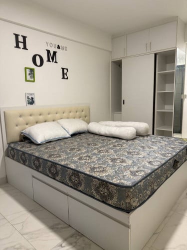 ខុនដូជួលទីតាំងទឹកថ្លា