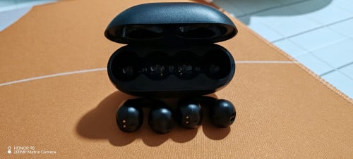 កាស​ពាក់​ក្រចៀក​