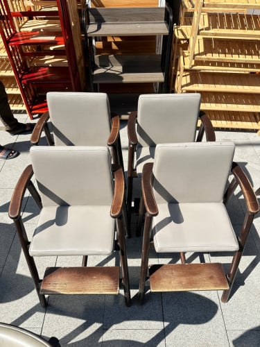 កៅអីសាឡុង