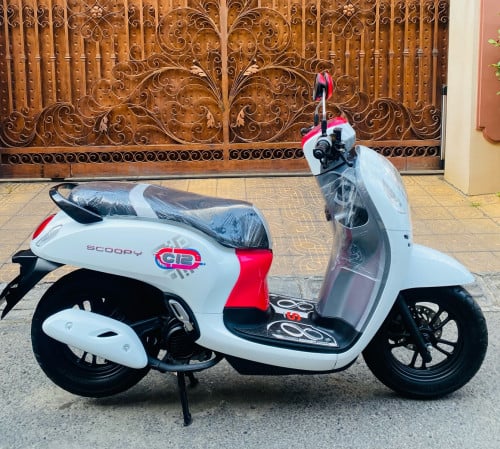 ស្កុបពី