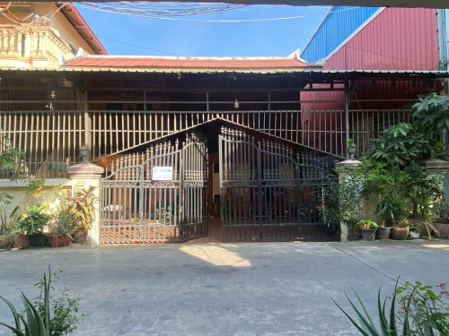 ផ្ទះត្រូវការលក់បន្ទាន់ (ម្ចាស់ផ្ទាល់)