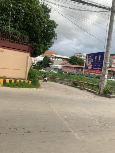 ផ្ទះជួលមុខពេទ្យរ៉ុស្សុី