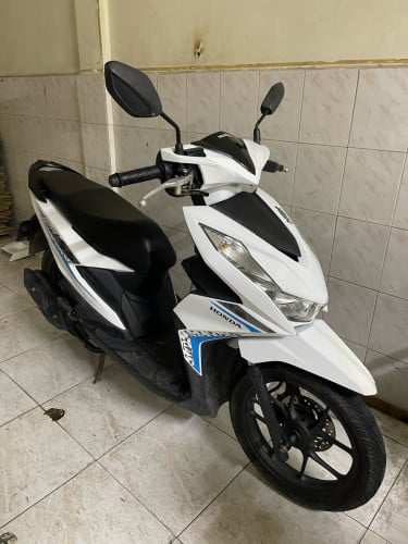 ស្អាត់បងៗបីត023