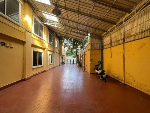 ផ្ទះវីឡា សម្រាប់ជួល 15បន្ទប់ នៅចតុមុខ