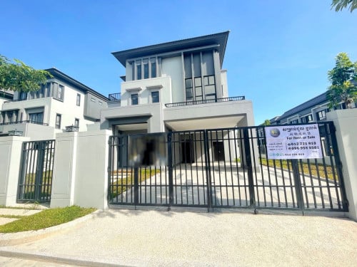 វីឡាឃ្វីនកែង សម្រាប់លក់ ក្នុងបុរីជីបម៉ុង 50ម៉ែត្រ