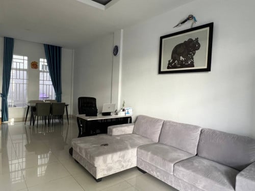 ផ្ទះលក់ វីឡាកូនកាត់ បុរី ឌឹផ្លរ៉ា ផ្លូវជាតិ 6A លក់បន្ទាន់