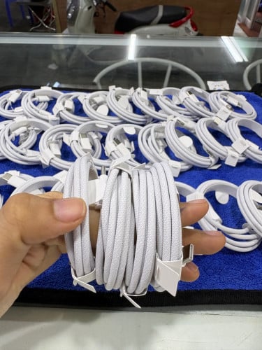 ខ្សែរសាក (charger)