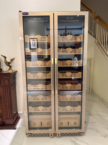 ទូសុីហ្គែទ្វារពីរ Cigar Humidor