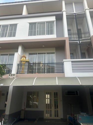 វីឡាកូនកាត់ LC2 សម្រាប់ជួលនៅបុរី ប៉េងហួត ជ្រោយចង្វារ