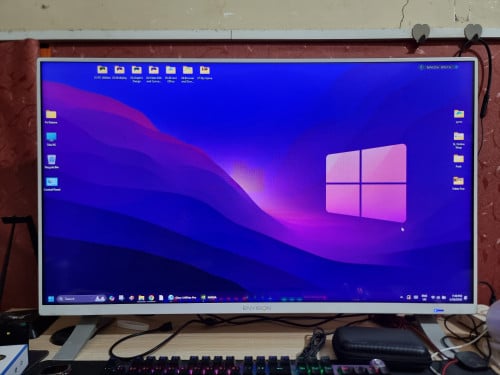 ត្រូវការលក់ Monitor LCD 40inch