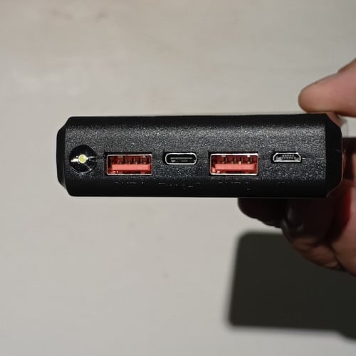 ប្រអប់ Powerbank ប្រើជាមួយថ្ម 18650 ចំនួន6កូន