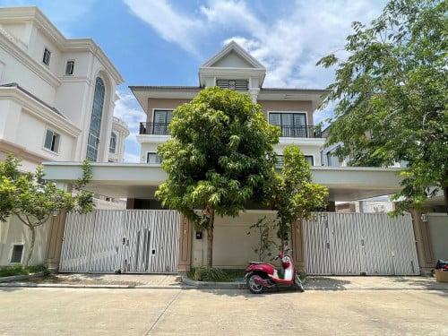 🏘TWIN VILLA FOR RENT | 别墅出租