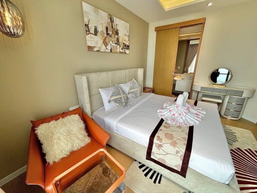 🏙️ Luxury High-Floor Condo for Rent | Stunning City & Riverside Views