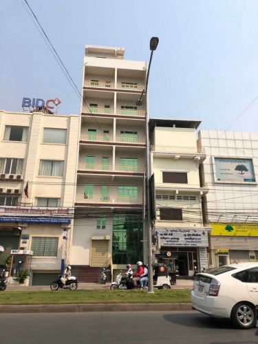 🏢 អគារសម្រាប់ជួលនៅលើផ្លូវជាតិលេខ១ | Building for Rent on National Road 1