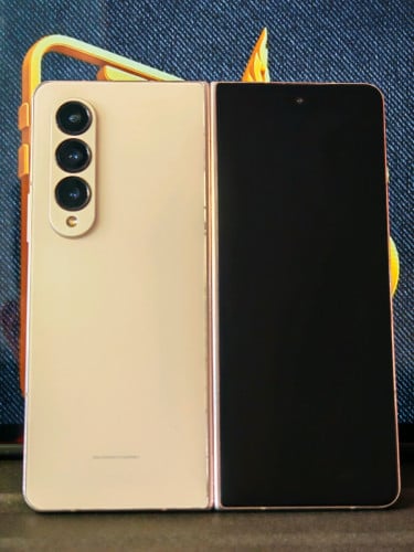 📱Galaxy Z Fold4 / ក្រុមហ៊ុនSim2 💾RAM12G+12G/Storage512G✅នៅស្អាត98%(លក់មានការធានាត្រឹមត្រូវ)