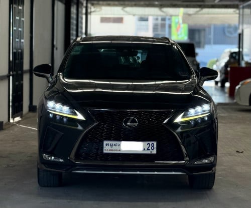 🔥RX300F-Sport 021កាន់💰35000$💸ដកឡានភ្លាមបង់រំលស់ជាមួយឃ្លាំងផ្ទាល់