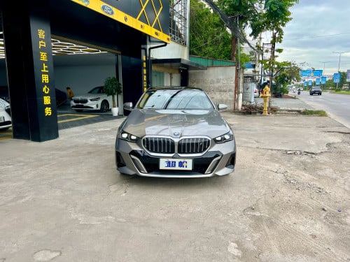 🚘 BMW I5 e-Drive35L M-Sport EV 2024 full option