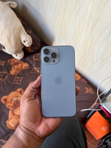 13 ProMax អេក្រង់ថ្មី