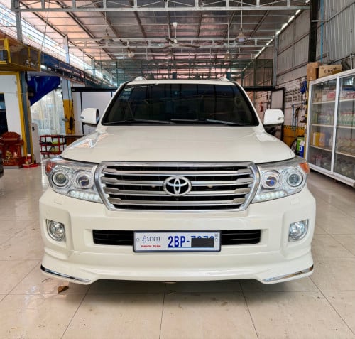 2013 Land V6 សាំង Full (ស្លាកលេខពិសេស) 7X7X