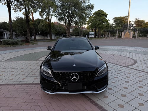 2015 Mercedes Benz C300 AMG line 4Matic