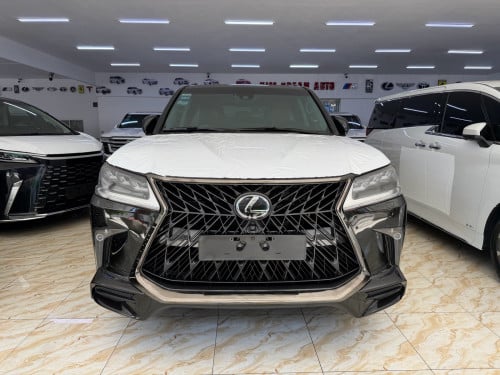 2019 LEXUS LX570 Black Edition KURO