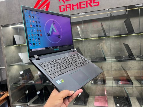 Asus VivoBook 15 (Gaming&Design)