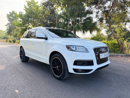 Audi Q7 010 Sline