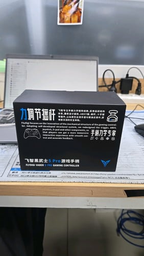 Game controller Flydigi Vader 5 Pro