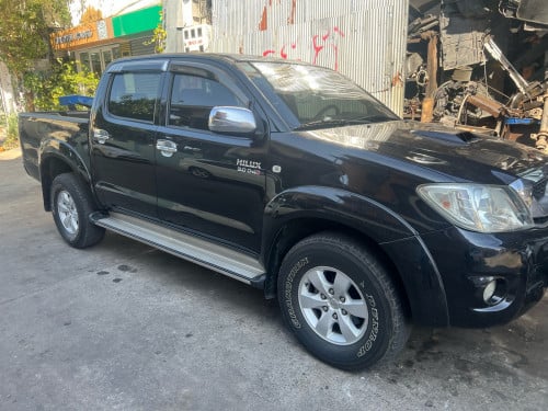 Hilux Vigo 2011 ឡានថ្មីខ្លាំង