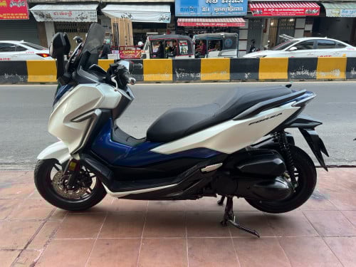 HONDA FORZA សេរី2018