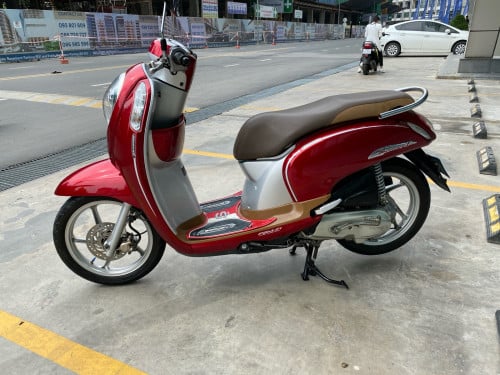Honda scoopy 2014