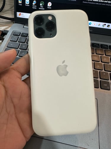 iPhone 11 Pro លក់ធូរថ្លៃ