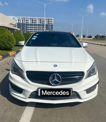 Mercedes CLA45