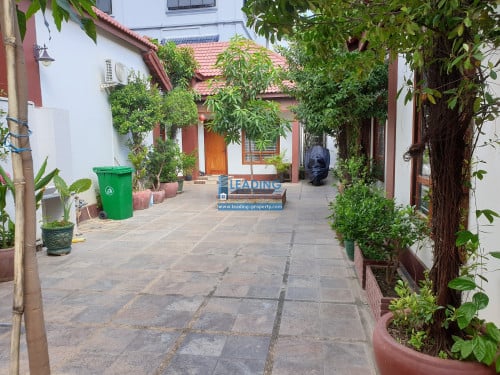 N642 | Beautiful Bungalow Styled 2 Bedroom For Rent Near Russian Market