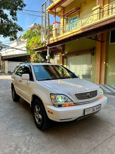 RX300 ឆ្នាំ​2002​ Coach Edition ប៉ុង2 ហ្គាស​ក្បាល​មាស​ហើយ​