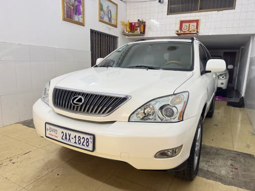 Rx330 ប៉ុង1 ពាក់កណ្ដាលfull ក្នុងលឿង