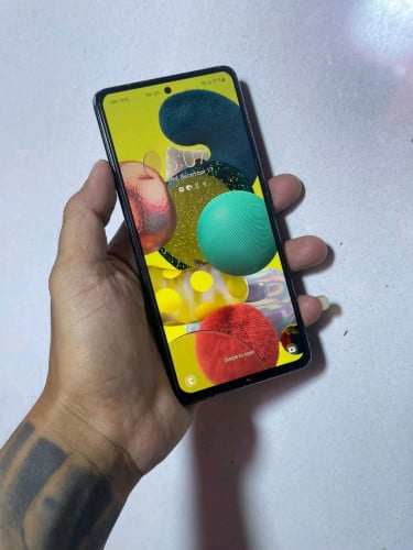 Samsung A51 អេក្រង់សុីន ស្ទើរតួរតិចជាប់ឡុកស៊ីមប្រើ wifi ធម្មតា លក់45$ ភ្នំពេញ 