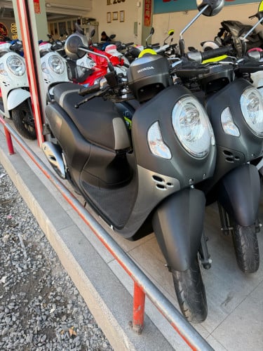 Scoopy 21ស្មាតឃី1880$