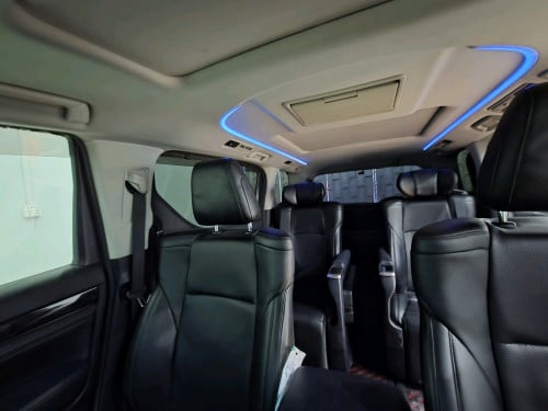 toyota alphard 2017