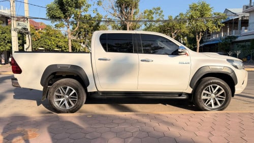 Toyota Hilux Revo 2017 premium